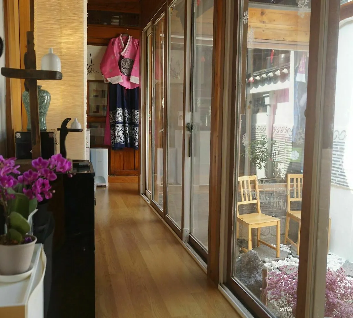 Bukchon Guesthouse Seúl 2*,  Corea del Sur