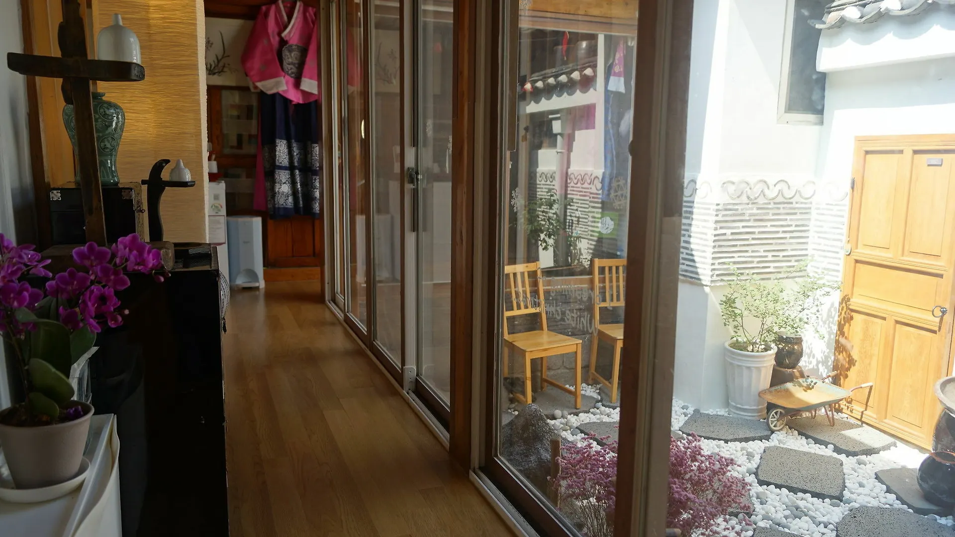 Bukchon Guesthouse Seúl Hotel